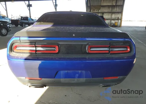 2018 Dodge Challenger R/T из США, поврежденный, VIN 2C3CDZBT0JH334401